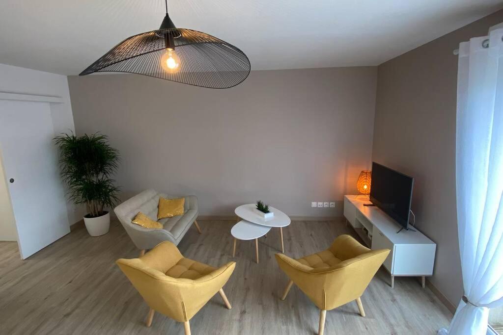 Appartement Maison En Duplex 80M² Jardin Terrasse Saint-Julien-les-Villas Eksteriør billede